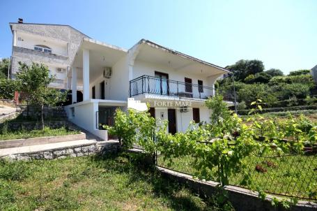Nekretnine Crna Gora, Herceg Novi, Topla III