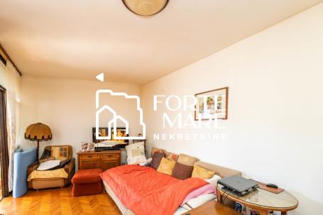 Property in Montenegro, Herceg Novi, Igalo