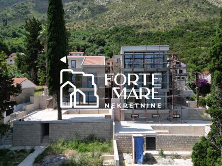 Nekretnine Crna Gora, Herceg Novi, Njivice