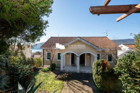 Nekretnine Crna Gora, Herceg Novi, Topla III