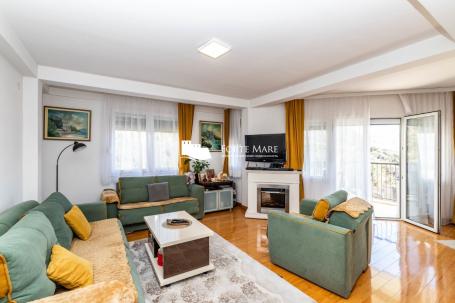 Property in Montenegro, Herceg Novi, Igalo