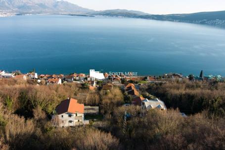 Property in Montenegro, Herceg Novi, Bijela