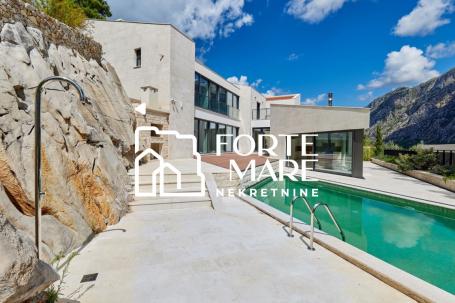 Property in Montenegro, Kotor, Prcanj