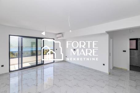Property in Montenegro, Herceg Novi, Kumbor