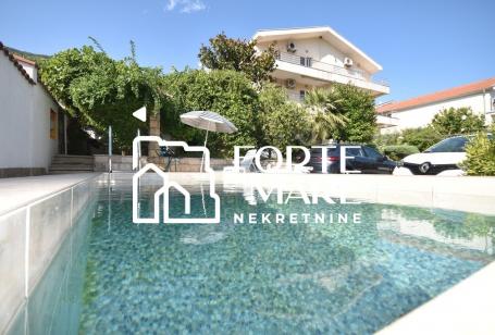 Property in Montenegro, Herceg Novi, Djenovici