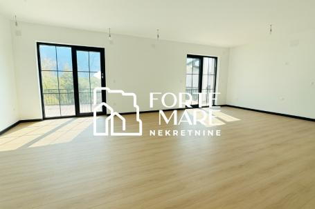 Property in Montenegro, Herceg Novi, Drenovik