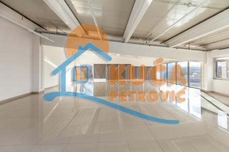 Izdaje se poslovni prostor kod restorana Princ, 530m2