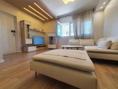 Prodaja, Stan, 93m2 , Tivat