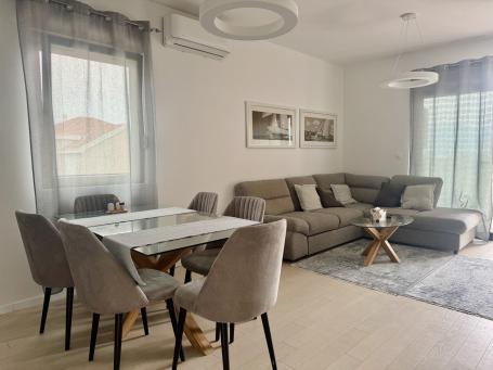 Prodaja, Stan, 69m2 , Seljanovo