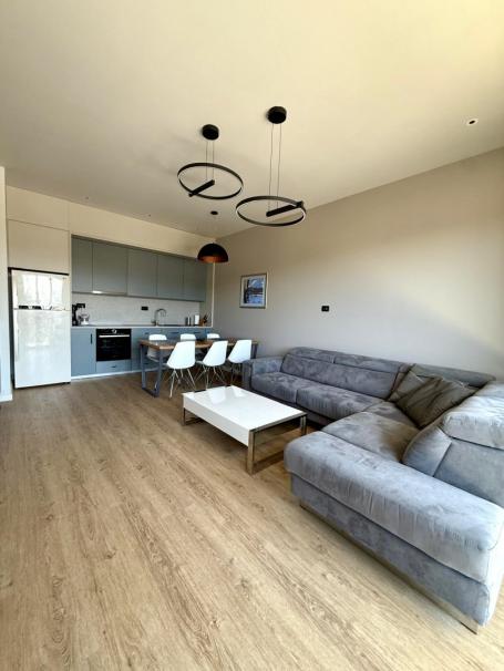 Izdavanje, Stan, 62m2 , Porto Montenegro