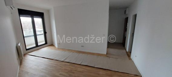Trosarina 40,12m2 1,5sob 1/7, alu stolarija, lux, lođa, useljiv, Novo