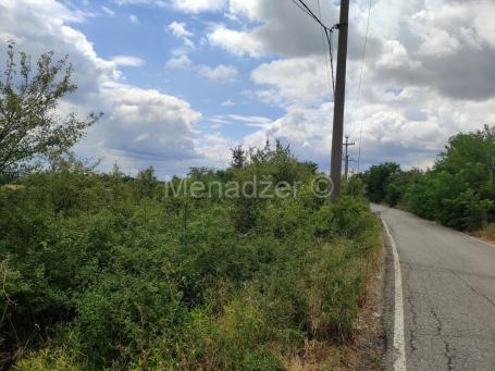 Barič, plac 9 ari na putu za Jasenak