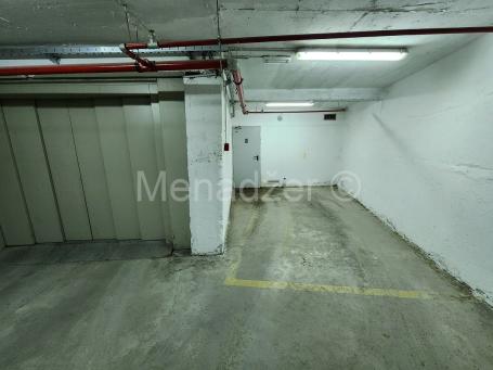Bež. Kosa 3, kod škole, garaža 13m2