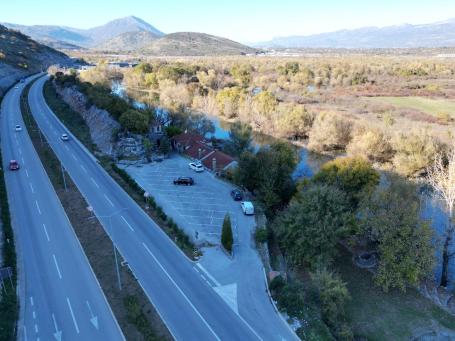 Ugostiteljski objekat 444m² + plac 2195m², Mareza, Podgorica