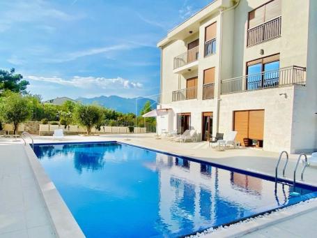 Jednosoban lux namješten stan, 51 m2, Obala Djuraševića, Tivat