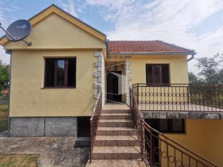 Kuća, 71m2, Tološi, Podgorica