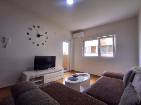 Jednosoban namješten stan, 47m2, Tuški put, Podgorica