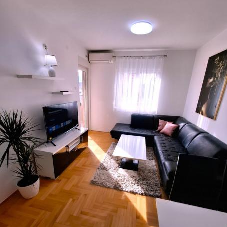 Jednosoban namješten stan, 42m2, Tuški put, Podgorica