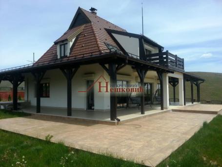 ZLATIBOR Čigota pametna kuća 270kbm na 28 ari placa