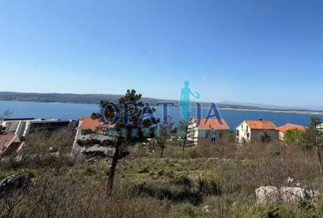Građevinsko zemljište u Crikvenici 686m² s panoramskim pogledom na more