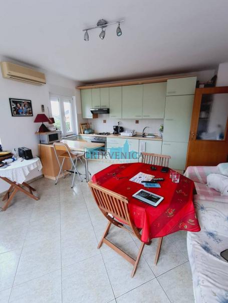 SELCE - STAN 72 m2, 2 balkona, parking