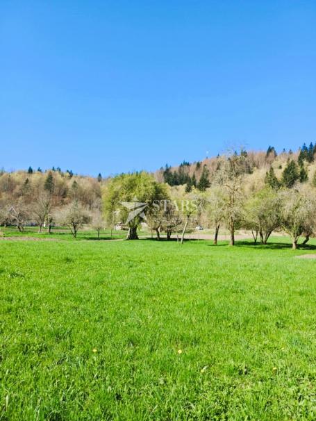 Gorski kotar  , Plešce - Građevinsko zemljište idealno za kuću za odmor!