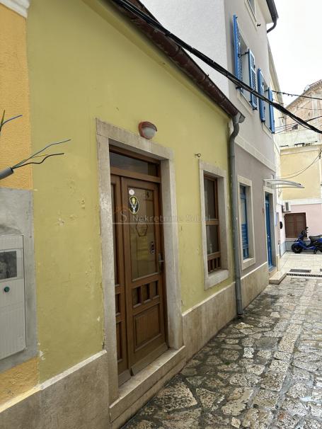 Mali Lošinj - Poslovni prostor, 36 m2