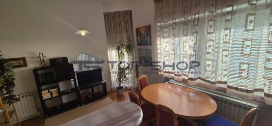 Maksimir, trosoban stan na odličnoj lokaciji 50m2