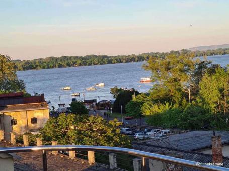 ZEMUN ZEMUN - KEJ 119m2 , T ,399000e
