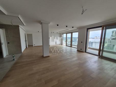 Stojana Protića,229m2,2/7 ID#1757