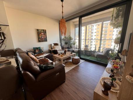 Na prodaju – Luksuzan dvosoban stan 63m² u centru Bara
