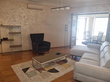 Izdavanje, Stan, 85m2 , Podgorica