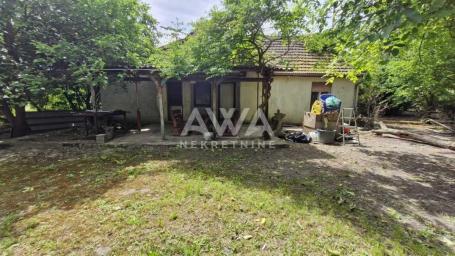 Sombor. Predgrađe, Kuća 108m2, plac 1.12ha