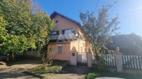 Sombor. Spratna kuća na manjem placu