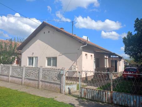 Kuća 162m Bečej