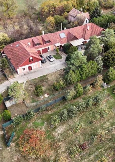 LUX kuća 481m Bečej, plac 8034m pored Tise TOP ponuda