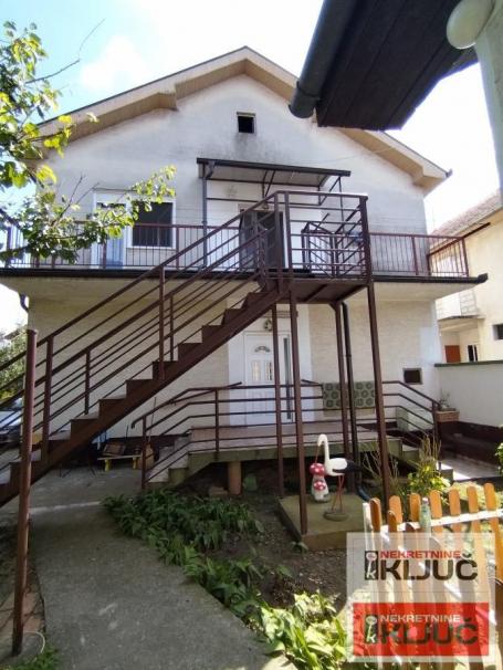 Kuća 148 m² sa 5,28 a placa, Futog, Novi Sad