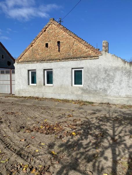 Samoš kuća na prodaju