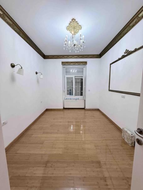 Trg Republike, Zmaj Jovina, 47 m2