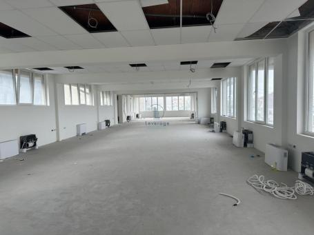 Hala, Čukarica, 1200 m2