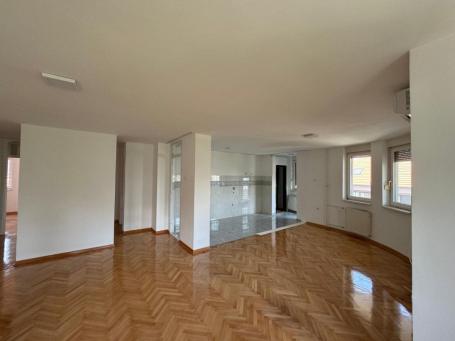 Troiposoban stan - 110m2 - Palilula