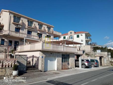 PRODAJA – VILA SA APARTMANIMA ĐURAŠEVIĆI, TIVAT