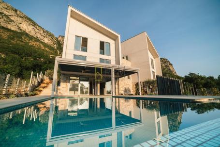PRODAJA – Samoodržive Luksuzne GOOD EARTH vile u Tudorovićima, Budva