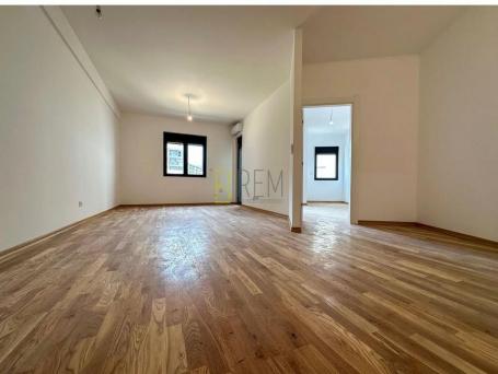 Prodajemo- jednosoban stan 58m2, zgrada Diamond, City Kej