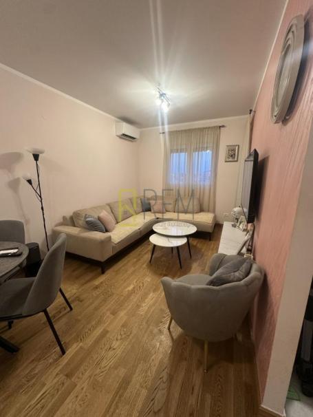 Prodajemo- namjesten jednosoban stan od 41m2 iza Titeksa, na Zabjelu