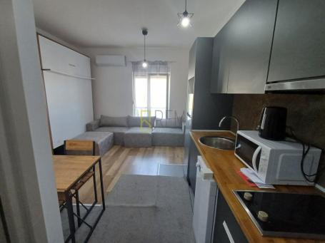 Prodajemo- namještena garsonjera 26m2 na Zabjelu