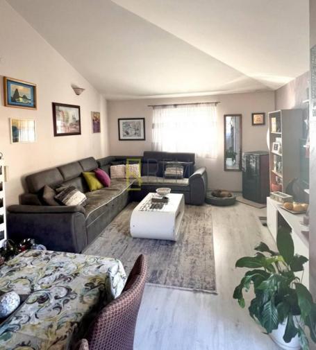Prodaja- jednosoban stan 53m2 sa parking mijestom, Budva