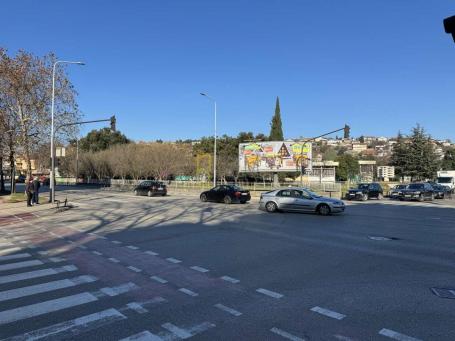 PRODAJA- POSLOVNI PROSTOR, PREKO MORACE