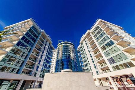 Prodajemo – lux dvosoban komforan stan 77m2, 