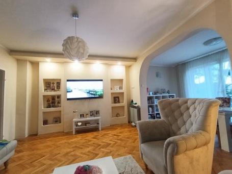 Porodična stambena zgrada